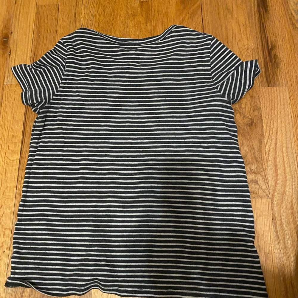 American eagle t shirt